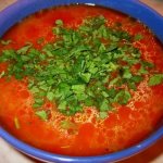 Томатно-рисовый суп по-румынски